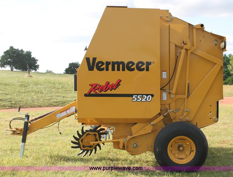 image for item K8872 2012 Vermeer Rebel 5520 round baler