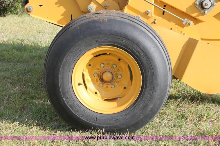 image for item K8872 2012 Vermeer Rebel 5520 round baler