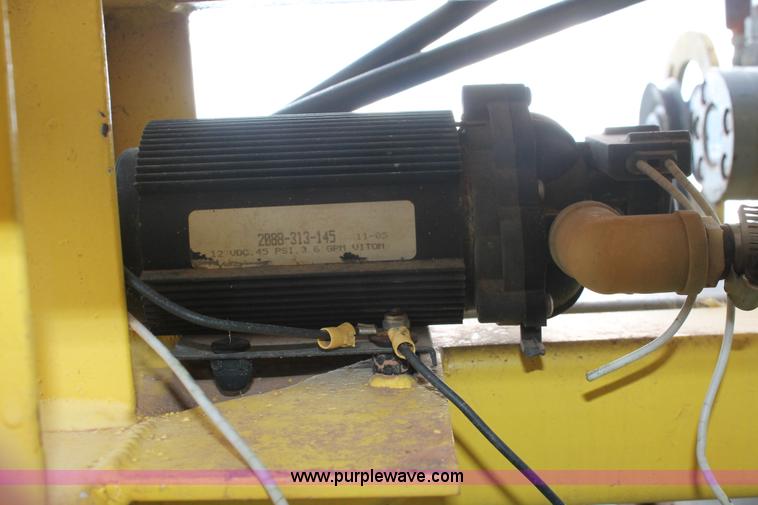 image for item K8873 Grassworks WWF30 Weed Wiper rotating applicator