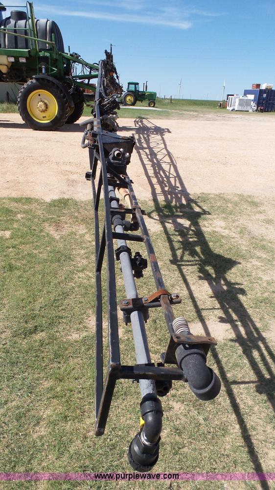 image for item L6552 2000 John Deere 4700 self-propelled sprayer