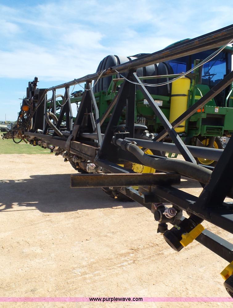 image for item L6552 2000 John Deere 4700 self-propelled sprayer