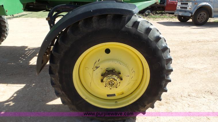 image for item L6552 2000 John Deere 4700 self-propelled sprayer