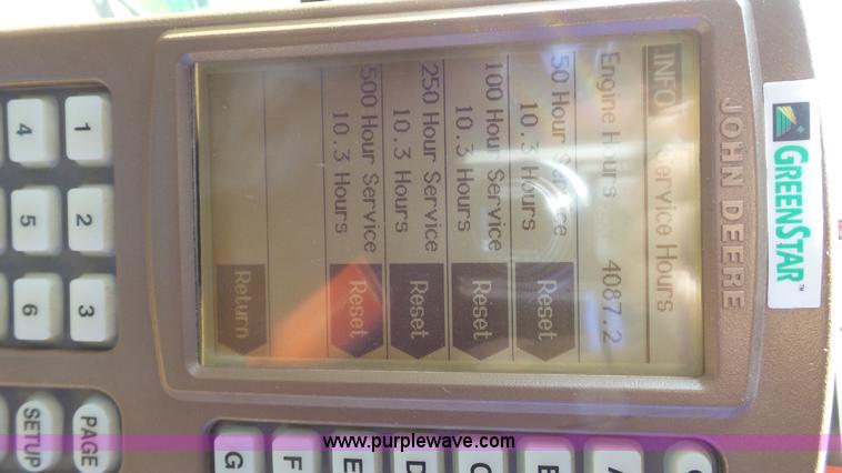 image for item L6552 2000 John Deere 4700 self-propelled sprayer