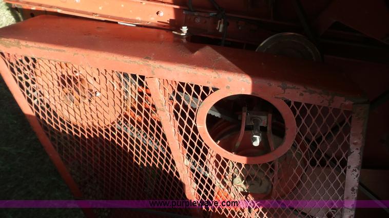 image for item L6554 1989 Case IH 1680 combine