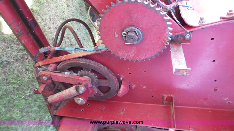 image for item L6554 1989 Case IH 1680 combine