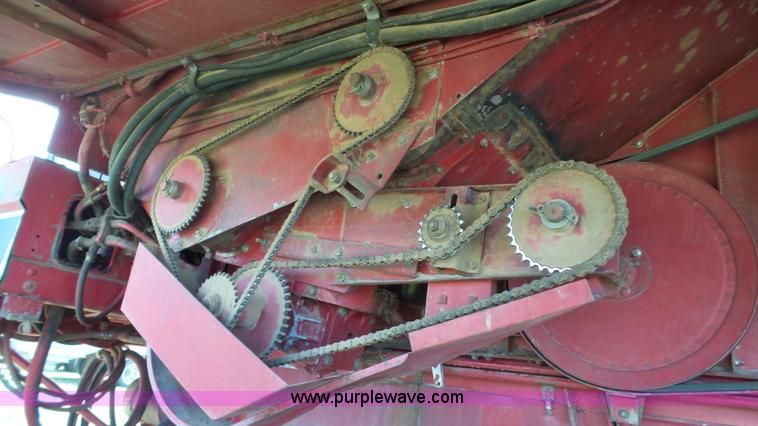 image for item L6554 1989 Case IH 1680 combine