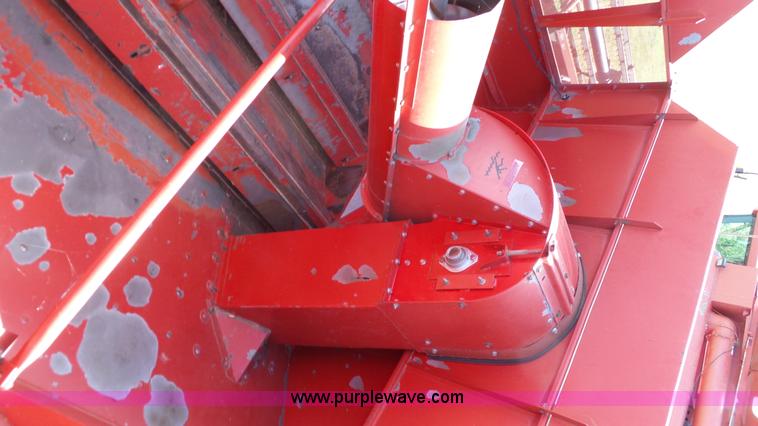 image for item L6554 1989 Case IH 1680 combine