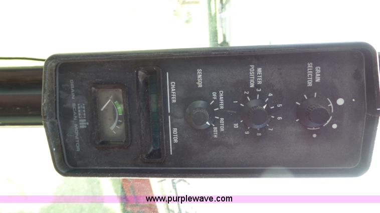 image for item L6554 1989 Case IH 1680 combine