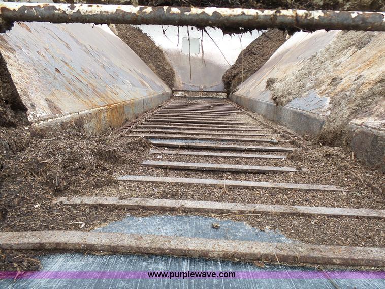 image for item L7068 1993 Ag-Chem TerraGator self-propelled applicator