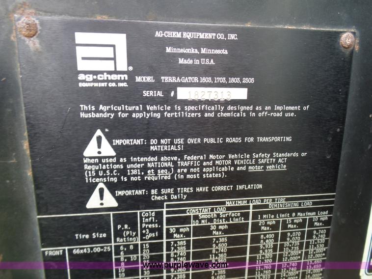 image for item L7068 1993 Ag-Chem TerraGator self-propelled applicator