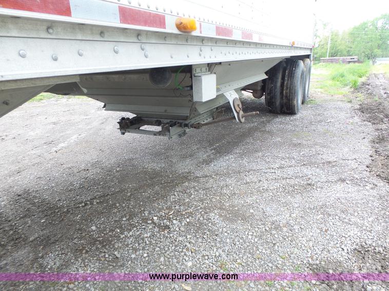 image for item L7231 2006 Wilson DWH500C double hopper grain trailer