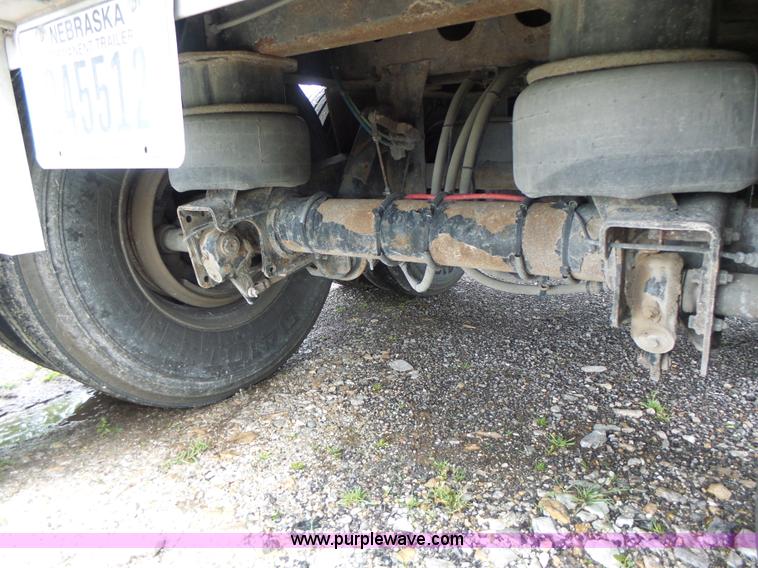 image for item L7231 2006 Wilson DWH500C double hopper grain trailer