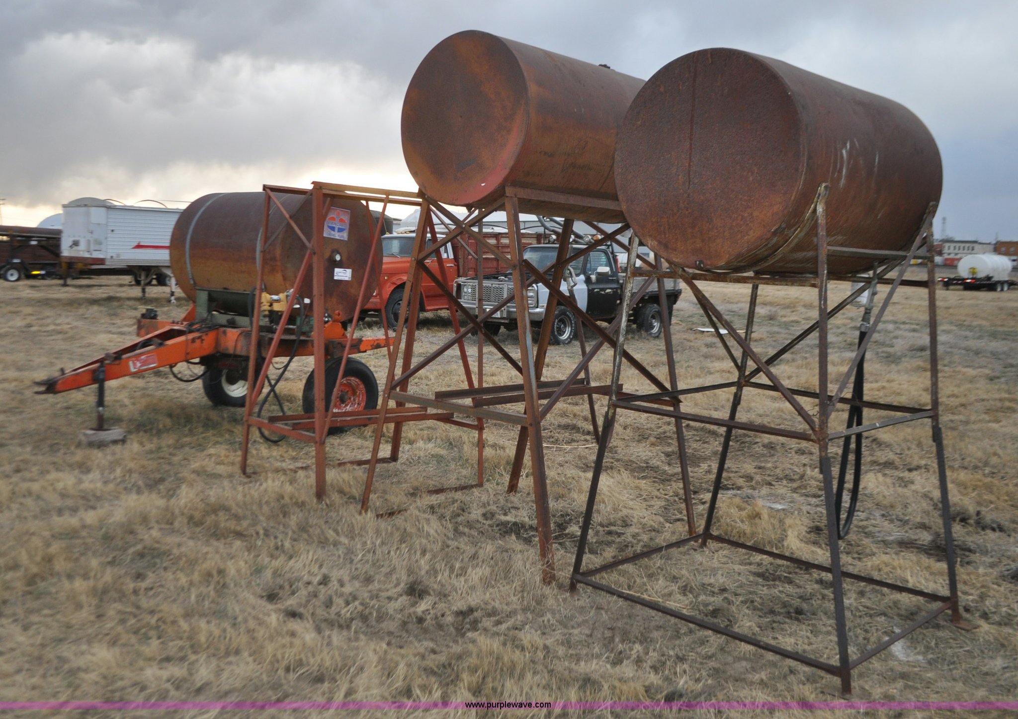 (3) fuel tanks in Julesburg, CO Item G7312 sold Purple Wave