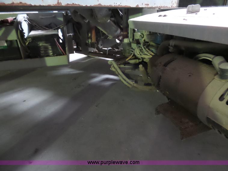 image for item AL9175 2001 Skyjack 3015 scissor lift