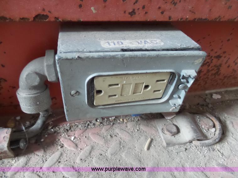 image for item AL9175 2001 Skyjack 3015 scissor lift