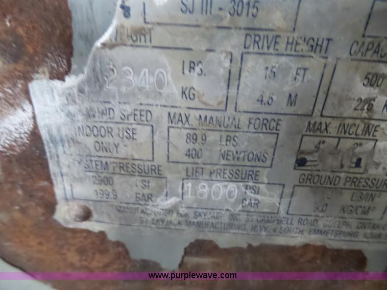 image for item AL9175 2001 Skyjack 3015 scissor lift