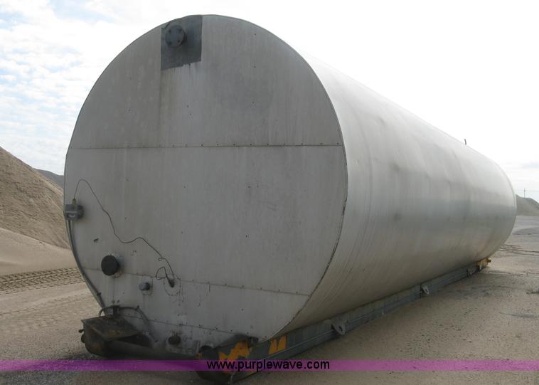 image for item BF9868 Sundance asphalt oil tank