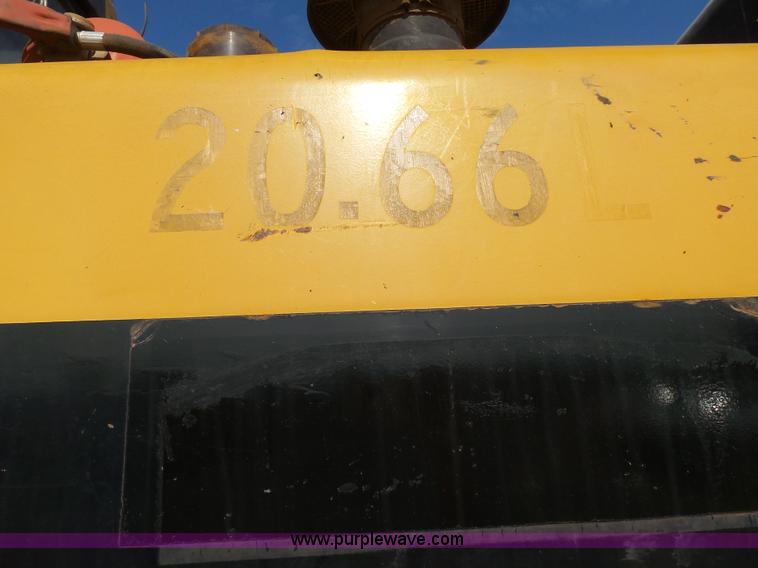 image for item J2792 2000 Caterpillar 345B L Series II excavator