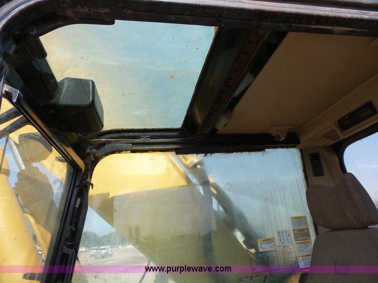 image for item J2792 2000 Caterpillar 345B L Series II excavator