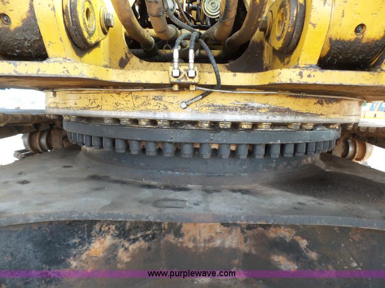 image for item J2792 2000 Caterpillar 345B L Series II excavator