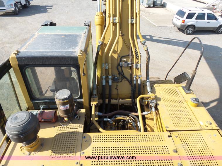 image for item J2792 2000 Caterpillar 345B L Series II excavator