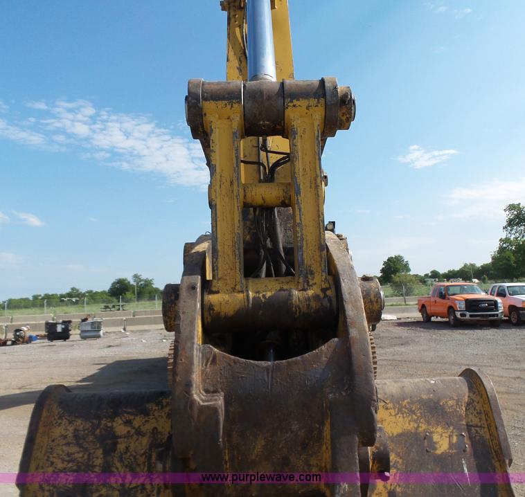 image for item J2792 2000 Caterpillar 345B L Series II excavator