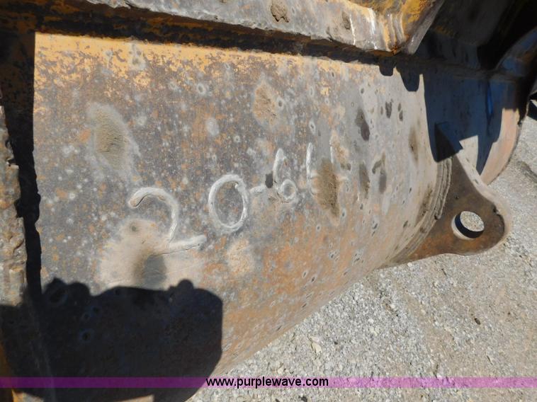 image for item J2792 2000 Caterpillar 345B L Series II excavator