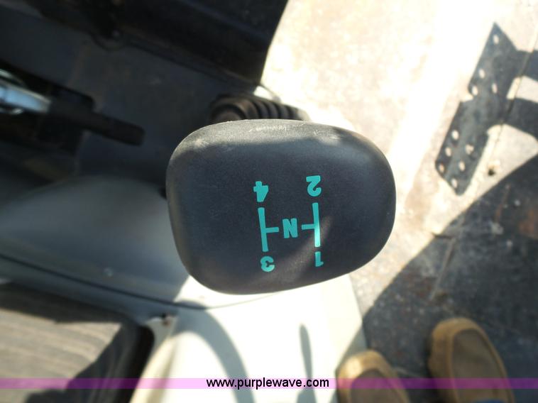 image for item J2793 2004 Komatsu WB140-2N backhoe