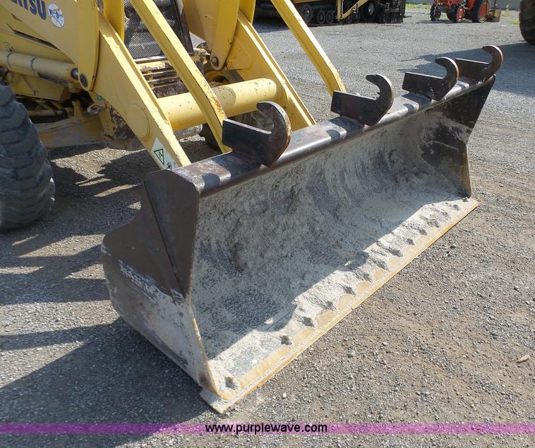 image for item J2793 2004 Komatsu WB140-2N backhoe