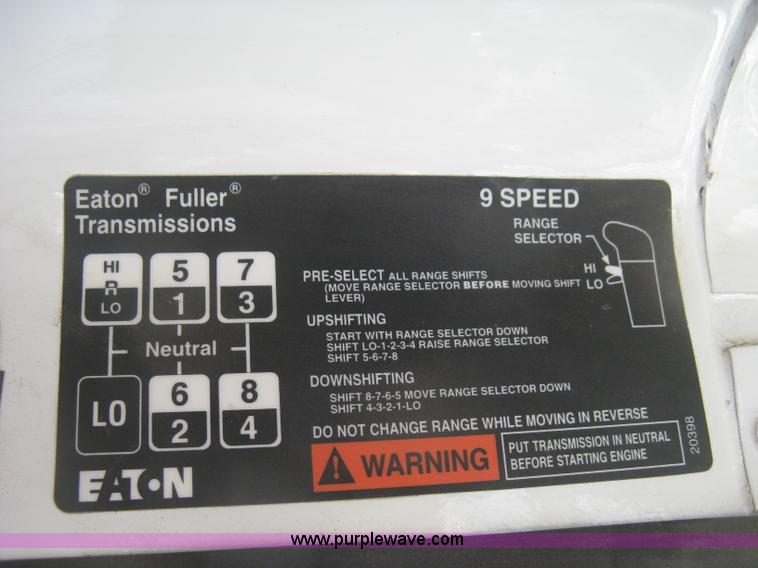 image for item J2797 2001 Volvo WG crane truck