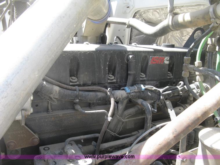 image for item J2797 2001 Volvo WG crane truck