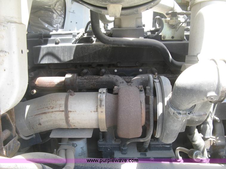 image for item J2797 2001 Volvo WG crane truck