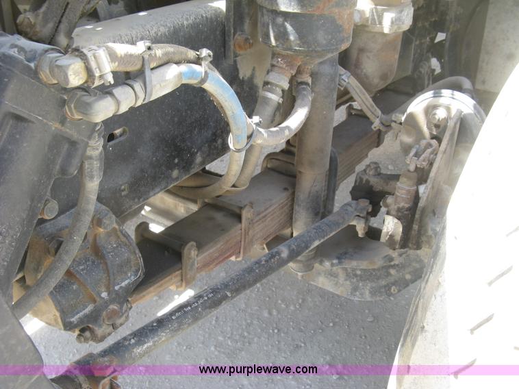 image for item J2797 2001 Volvo WG crane truck