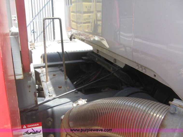 image for item J2797 2001 Volvo WG crane truck