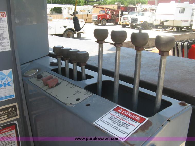 image for item J2797 2001 Volvo WG crane truck