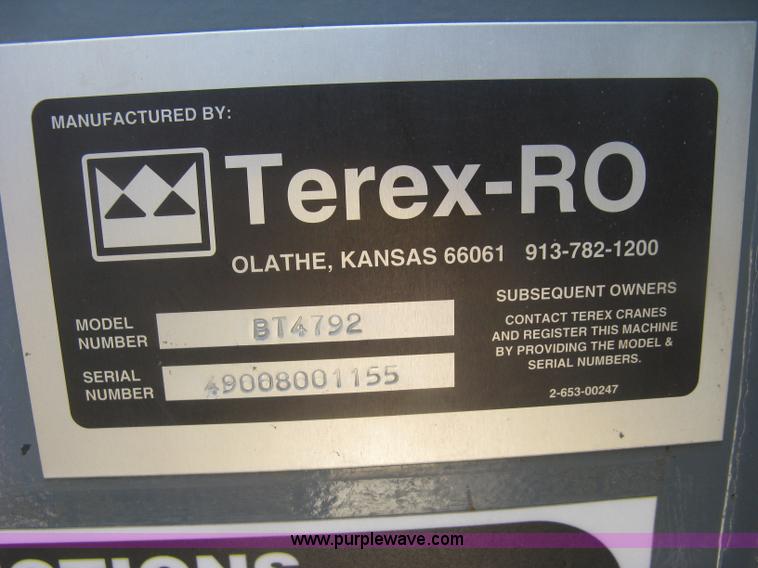 image for item J2797 2001 Volvo WG crane truck