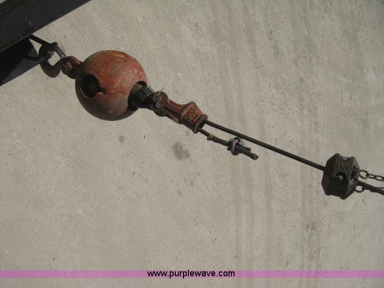 image for item J2797 2001 Volvo WG crane truck