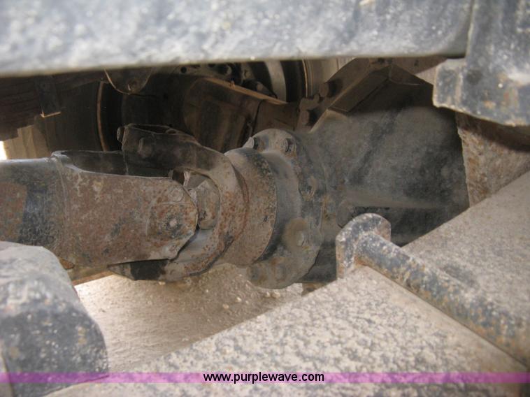 image for item J2797 2001 Volvo WG crane truck