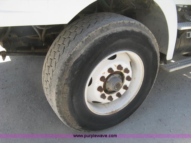 image for item J2797 2001 Volvo WG crane truck