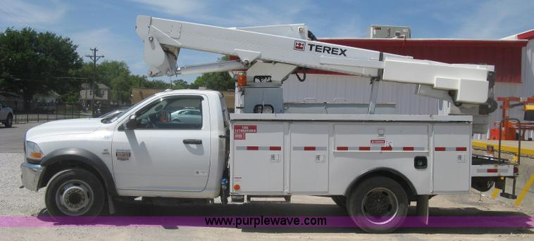 image for item J2798 2011 Dodge Ram 5500 bucket truck