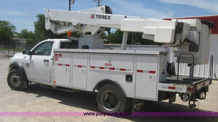 image for item J2798 2011 Dodge Ram 5500 bucket truck