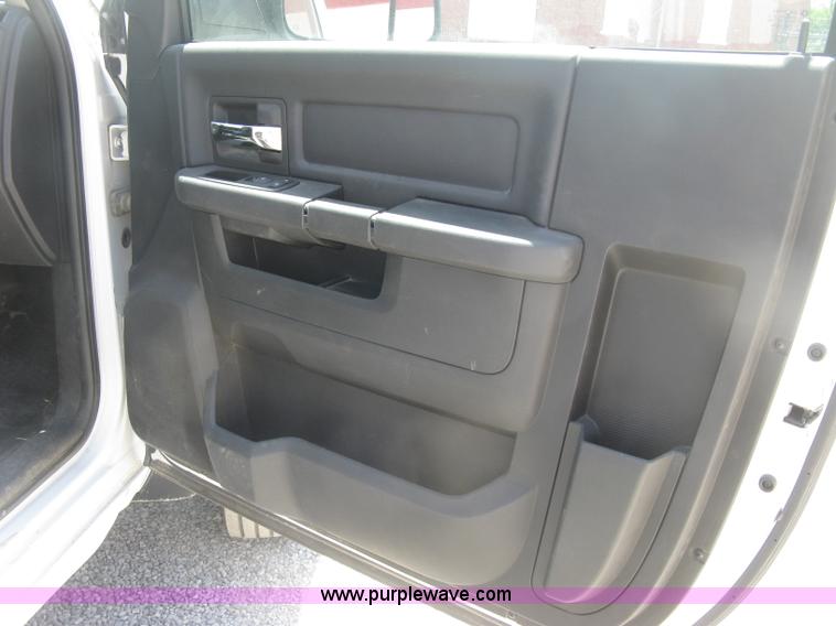 image for item J2798 2011 Dodge Ram 5500 bucket truck