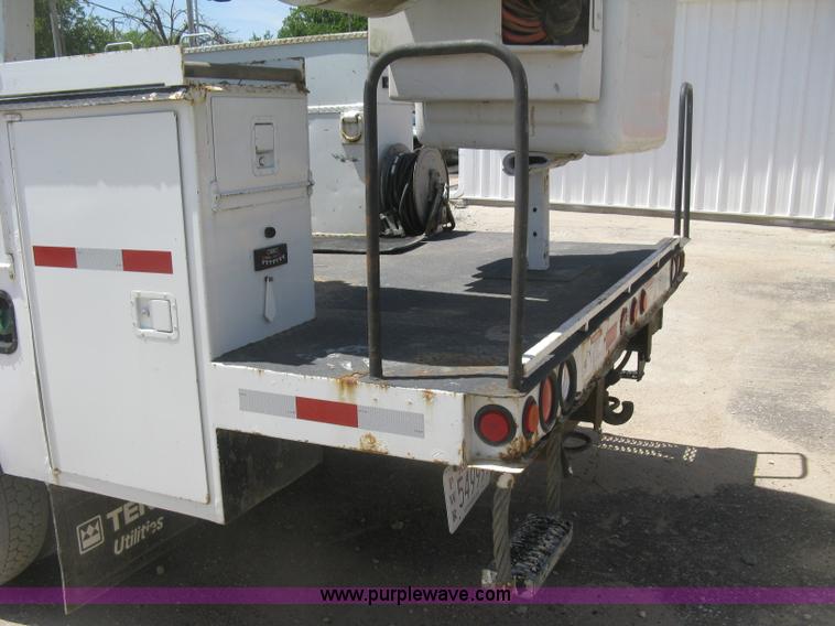 image for item J2798 2011 Dodge Ram 5500 bucket truck