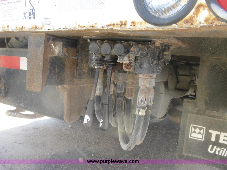 image for item J2798 2011 Dodge Ram 5500 bucket truck