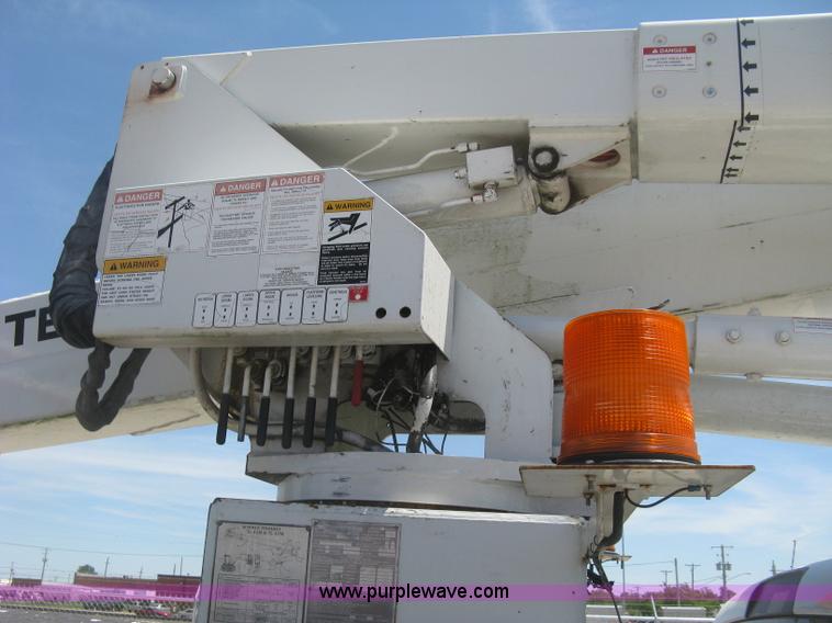 image for item J2798 2011 Dodge Ram 5500 bucket truck