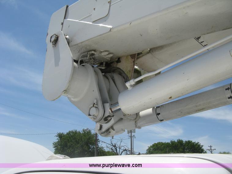 image for item J2798 2011 Dodge Ram 5500 bucket truck