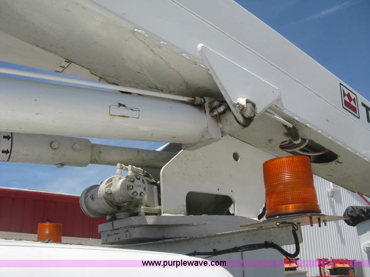 image for item J2798 2011 Dodge Ram 5500 bucket truck