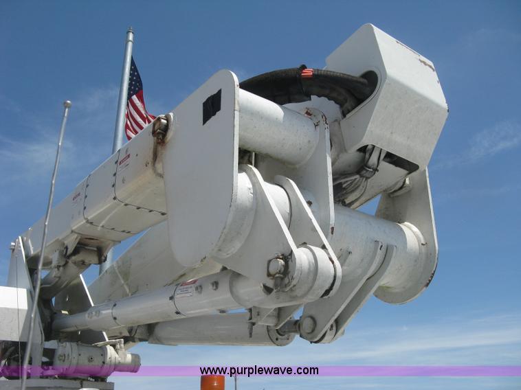 image for item J2798 2011 Dodge Ram 5500 bucket truck