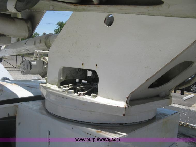 image for item J2798 2011 Dodge Ram 5500 bucket truck