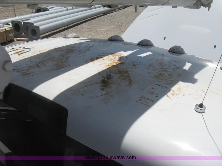 image for item J2798 2011 Dodge Ram 5500 bucket truck